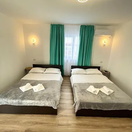 Πανσιόν Cochilia Ultracentral 3 Stele Costinești