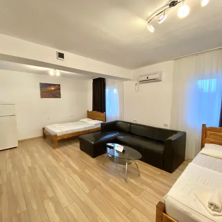 Guest house Vila Cochilia Ultracentral 3 Stele *