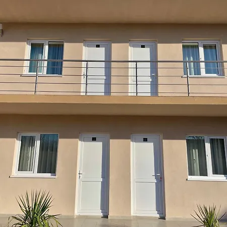 Cochilia Ultracentral 3 Stele 3* Costinesti