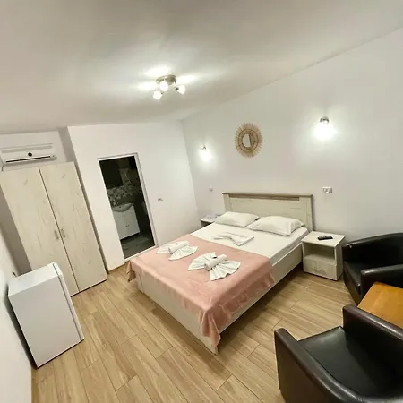 Pensionat Cochilia Ultracentral 3 Stele Costinesti