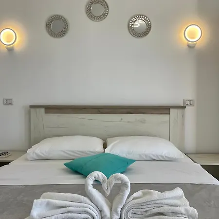 Cochilia Ultracentral 3 Stele Costinesti