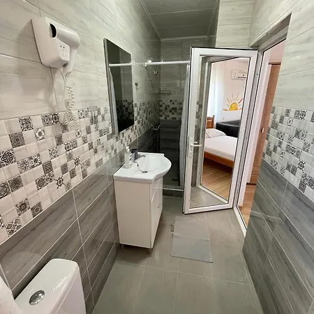 Pensionat Cochilia Ultracentral 3 Stele Costinesti